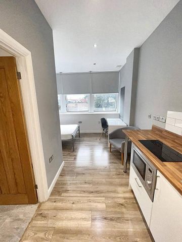 Studio to rent - Photo 2