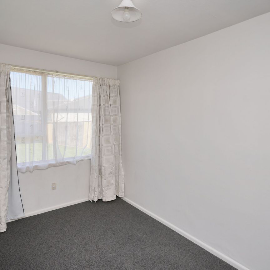 Tidy Two Bedroom Flat in Addington - Photo 1