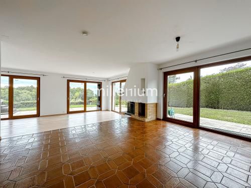 Maison familiale avec jardin, piscine et studio indépendant à Genthod - Photo 1