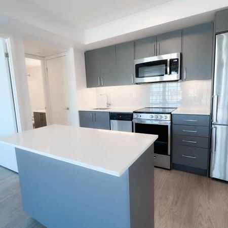 38 MONTE KWINTER CRT. #322 - 1BED+DEN/1BATH, LOCKER, STEPS TO TTC! - Photo 3