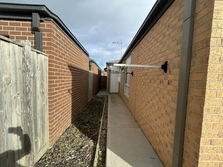 26 Rejoice Street, Tarneit VIC, Belconnen - Photo 3