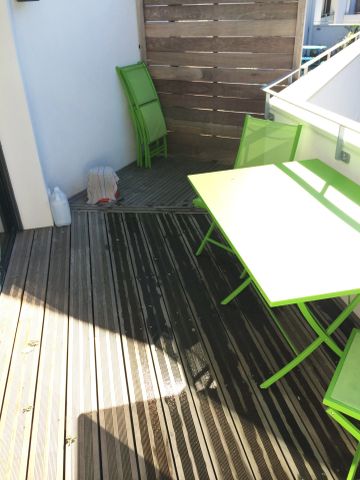 BORDEAUX - APPARTEMENT TYPE 3 AVEC BALCON DANS RESIDENCE SECURISEE - Photo 4