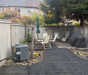 For Lease - 1133 Westview Terrace, Oakville, Ontario - Photo 2