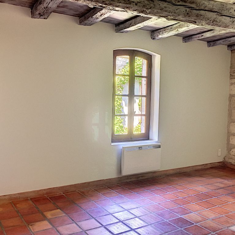 Appartement Centre Historique Villeneuve-Lès-Avignon 1 pièce(s) 33.02 m2 - cave, - Photo 1