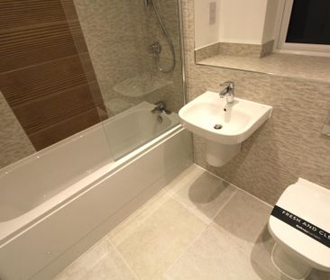 3 bedroom semi-detached house to rent - Photo 1