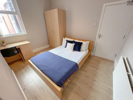 5 bedroom terraced house to rent - Photo 5