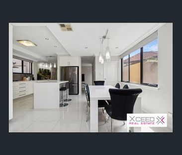 Stunning Furnished 4x3 Townhouse - Photo 6