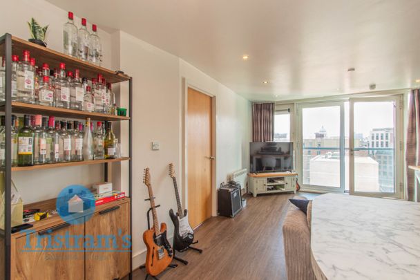2 bed Apartment for Rent - Photo 1