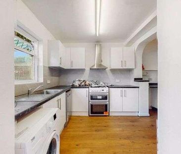 Burges Road East Ham, E6 - Photo 5