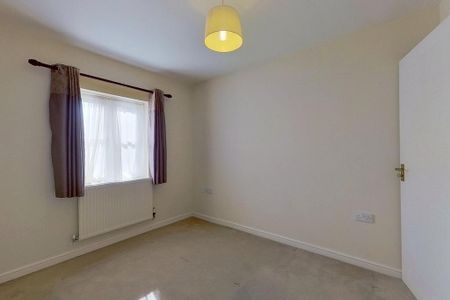 3 bedroom end of terrace house to rent - Photo 5