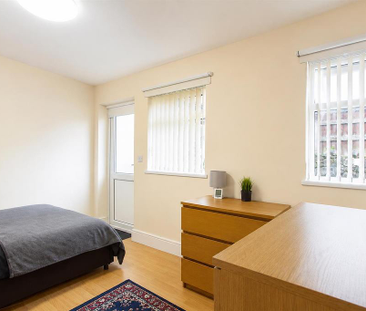 1 bedroom private hall to rent - Photo 3
