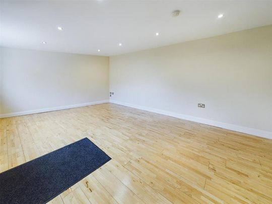 2 bedroom detached house to rent - Photo 1