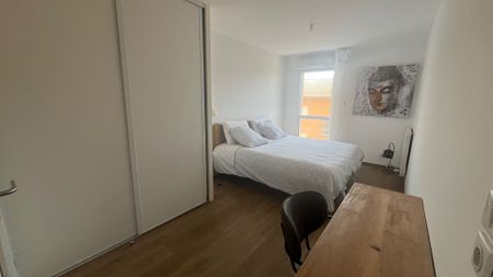 Location Appartement 4 pièces 95m² - Photo 5