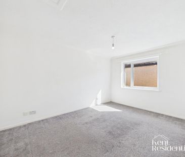2 bedroom detached bungalow to rent - Photo 4
