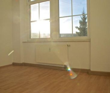 2 Zimmer • Balkon • ruhig gelegen • Laminat • Stellplatz • gleich mal anschauen !? - Photo 6