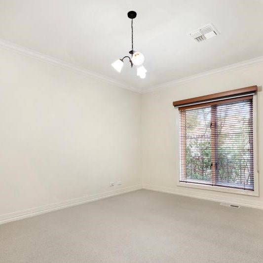 28 Poplar Street, CAULFIELD SOUTH - Photo 1