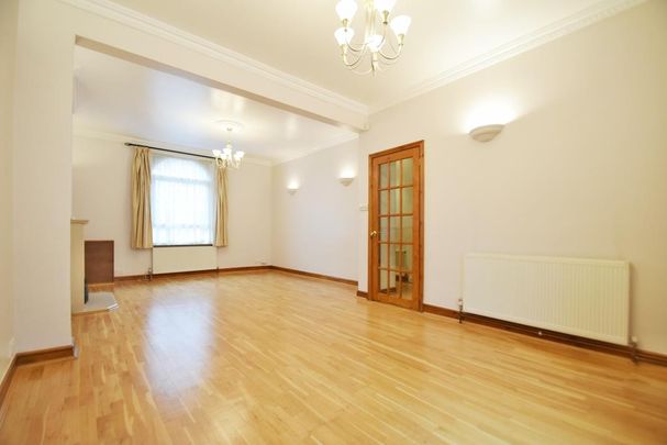 4 bedroom house - terraced - Photo 1