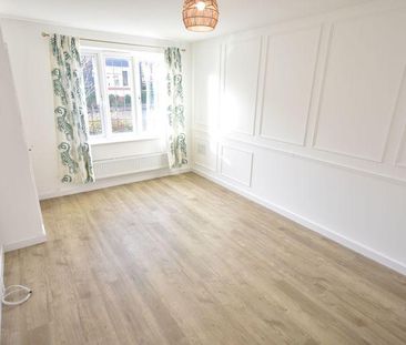 2 bedroom end of terrace house to rent - Photo 1