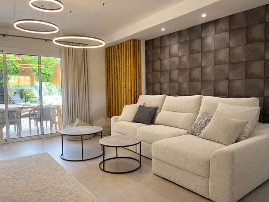 Detached Villa in Nueva Andalucía - Photo 1