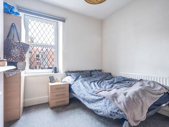 5 bedroom terraced house to rent - Photo 1