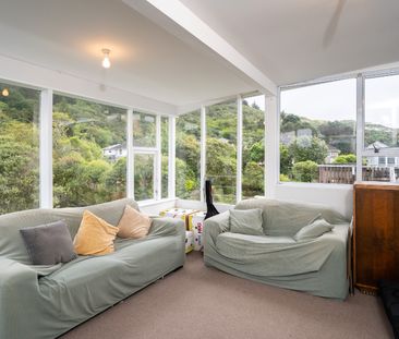 9 Franklyn Road, Tawa - Photo 3