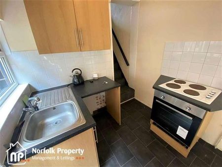 Gorleston, NR31 - Photo 5