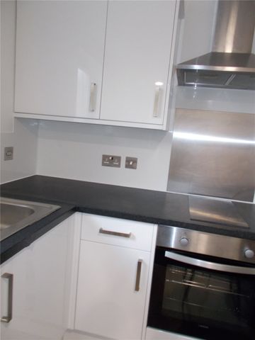 Student Properties to Let - Photo 3