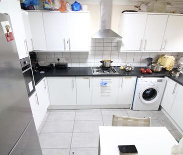 Twyford Abbey Road, London - Photo 3