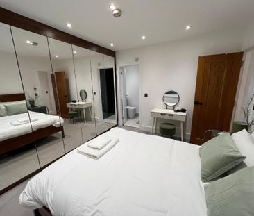 2 Bed Bungalow, Hassocks Road, SW16 - Photo 4