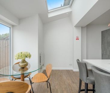 3 bedroom terraced house to rent - Photo 1