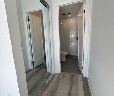 For Lease - 3250 Carding Mill Trail Unit# 530, Oakville, Ontario - Photo 4