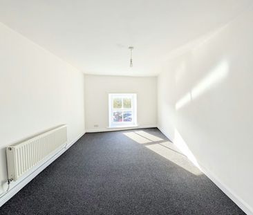 Maisonette to rent on - Photo 6