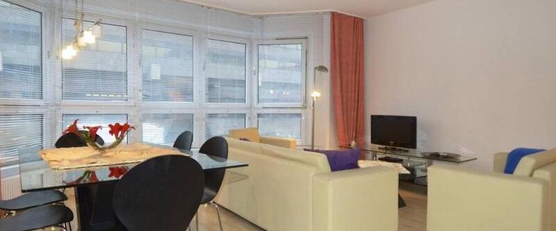 Helle 3-Zimmer-Wohnung in Berlin Mitte, möbliert - Foto 1