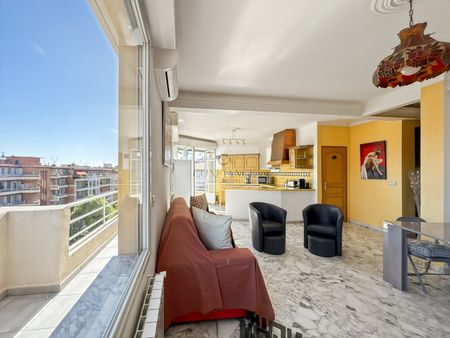 Location Appartement 2 pièces 68m² NICE 06000 - Photo 2