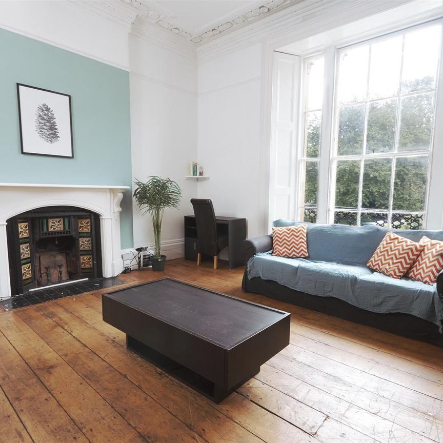 Westbourne Place, Bristol - Photo 1