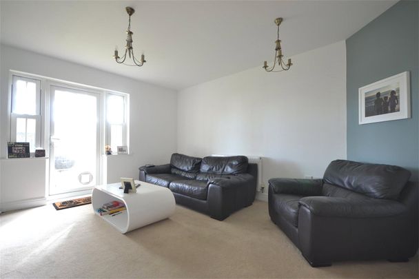 Eastman Way, Epsom, Surrey, KT19 8BZ - Photo 1