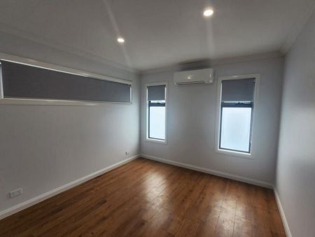 Modern Luxury: Near New 2 bedroom Townhouse Awaits - Photo 5