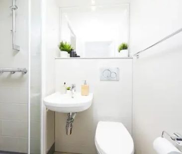 premium single shared facilities - Photo 2