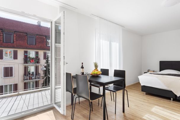 Modernes Apartment mit 2 Schlafzimmern in Wiedikon - Photo 1