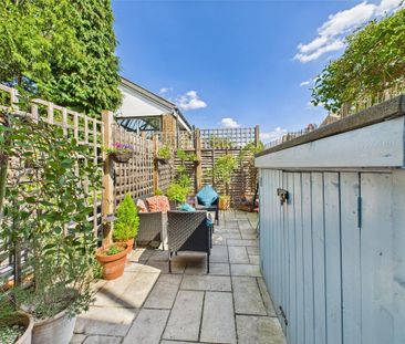 2 bedroom apartment to rent - Photo 3