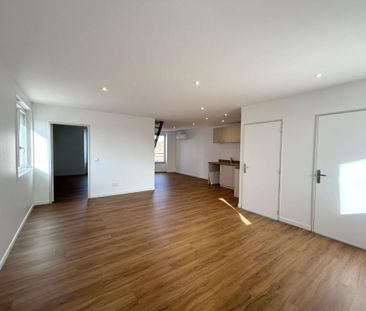 Location Appartement 4 pièces 77m² ROANNE 42300 - Photo 1