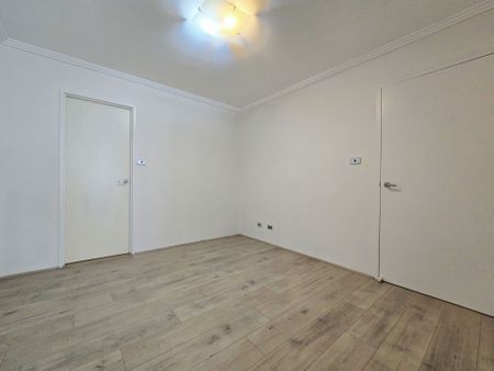 35/4 West Terrace, Bankstown - Photo 3