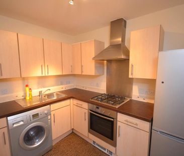 2 bedroom flat to rent - Photo 6