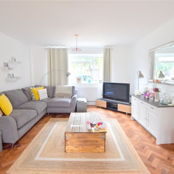 Clewer Hill Road, Windsor, Berkshire,SL4 - Photo 1