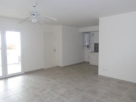 Location Appartement 37.86m² 2 pièces Fort de france - Photo 2