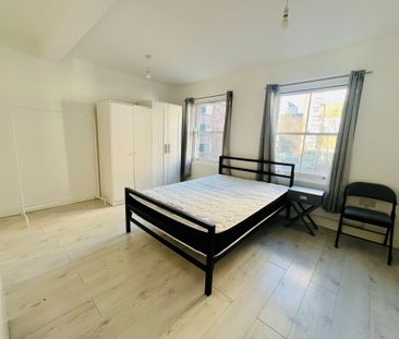 Old Street, London, EC1V - Photo 2