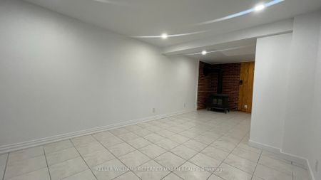 Property For Lease | W7305262 - Photo 2