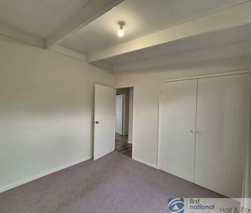 Open plan living. - Photo 3