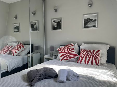 Möblierte Zwei-Zimmer-Wohnung, EU-Area - Photo 2