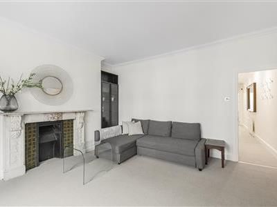 Kings Road, SW3 - Photo 1